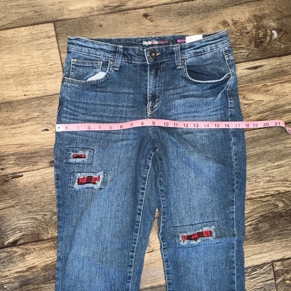 Blue Straight Leg Jeans Mid Rise Red Plaid Patches Women's Size 6 Style & Co - Picture 9 of 12